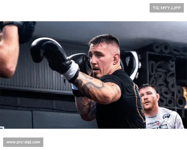 汤姆阿斯皮纳尔团队研发眼窝防护装备以防止格斗插眼意外