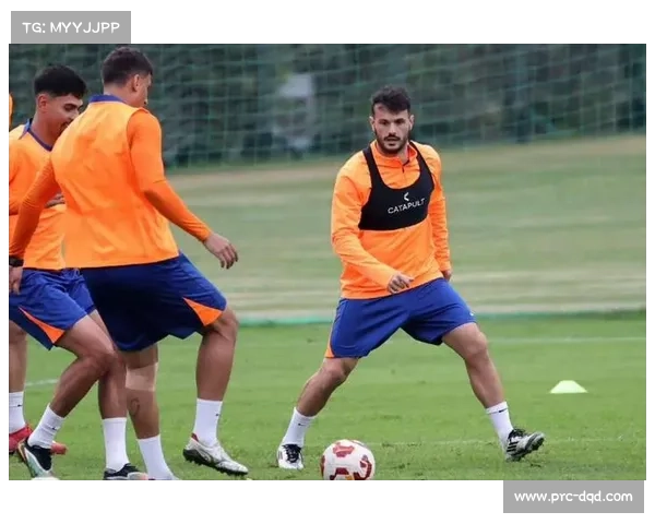 中超最佳奖项候选公布，法比奥、卡扎伊什维利等20人入围最佳球员